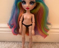 Rainbow High Amaya Raine Doll Series 2  Used (different hands) Please see photos