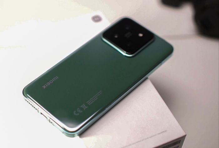 Xiaomi 14 - Jade Green - 12GB RAM / 512GB Storage - Unlocked