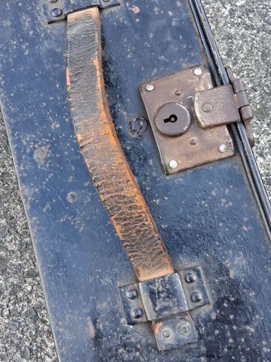 Vintage Black Metal Carry Case(Probably WW11)