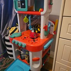 Toy Kitchen/ Play Kitchen