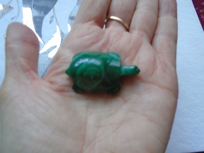 Malachite carved turtle figurine,Ornament,Collectables,gemstones,