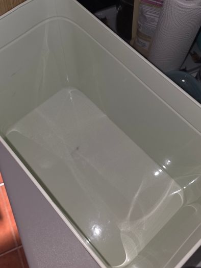 Bread bin