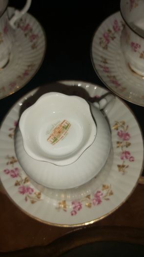 Royal Tara set