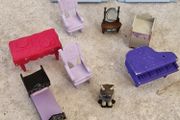 Disney Frozen 2 Pop Adventures Arendelle Castle Playset with Sven Figure &amp; Key