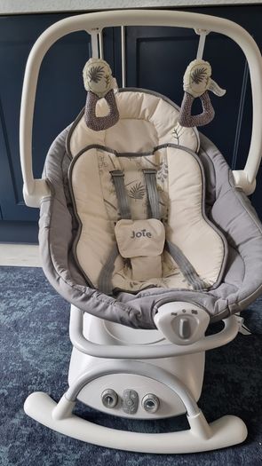 Joie Sansa 2 in 1 baby swing and Rocker -excellent
