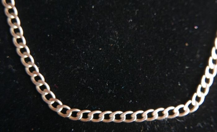 Vintage Solid Gold Curb Link Necklace in 9Ct Gold 375 - 18,5 inch  -  5,35g