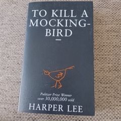 To Kill a Mockingbird Bird by Harper Lee 1997 paperback in very good condition FREE STANDARD POSTAGE INCLUDED