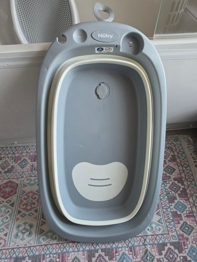 Foldable baby bath