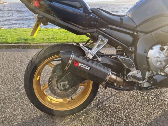 2009 Yamaha fz1. Loads of extras & upgrades