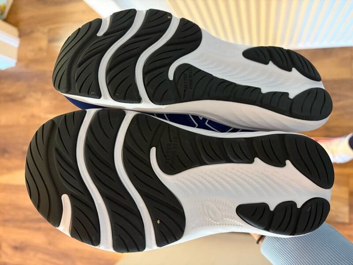 New Kids blue asics runners