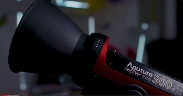 Aputure COB 300D Mark II Professional Light kit