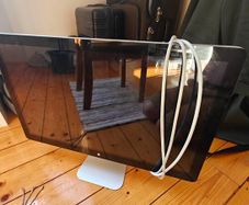Apple 27-Inch Thunderbolt Display