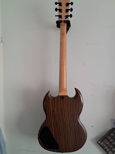 MusicMinds SG shape