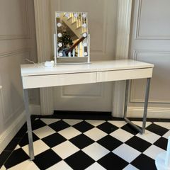 Vanity desk and led mirror