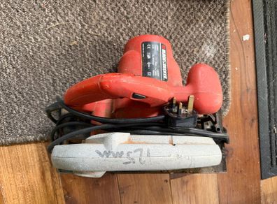 shed clearout - circular saw