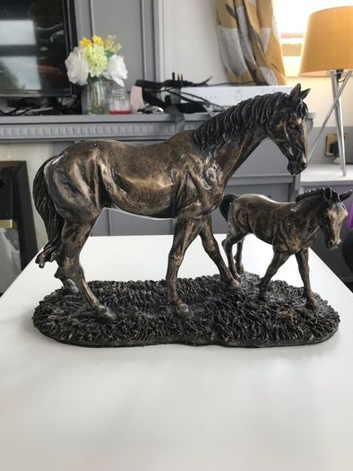 Vintage Crosa mare and foal figurine