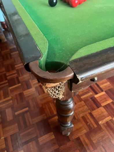 snooker table