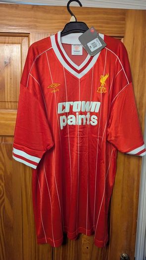 1982-1984 Liverpool FC shirt for sale. Size XL.
