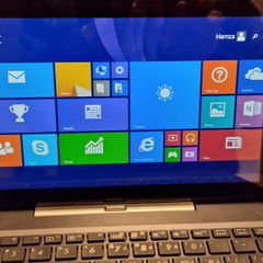 ASUS LaptopTablet CN9935, Windows 8, 2GB Ram 64GB HDD, Intel Atom CPU Z3740 1.33GHz in excellent condition