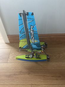 Lego sailboat 42105 catamaran