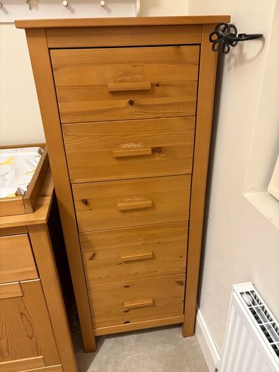Nursery furniture set