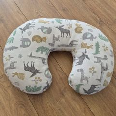 feeding pillow