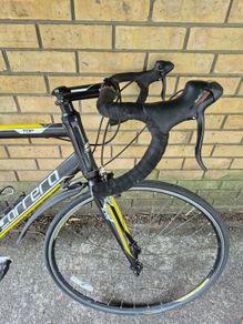 carrera road bike