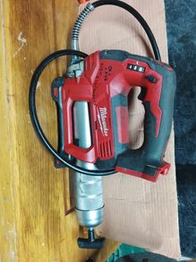 milwalkee 18v Grease gun in