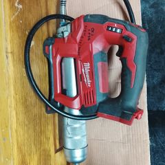 milwalkee 18v Grease gun in