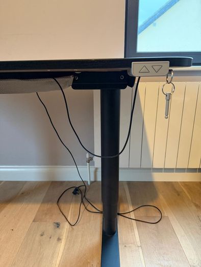 IKEA BEKANT Electric Sit-Stand Desk