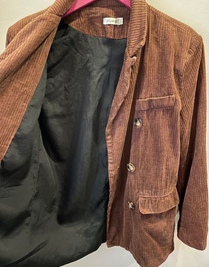 Brown velvet blazer, size 10