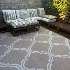 Ex display XXL 320 x 240cm indoor/outdoor rug in oatmeal