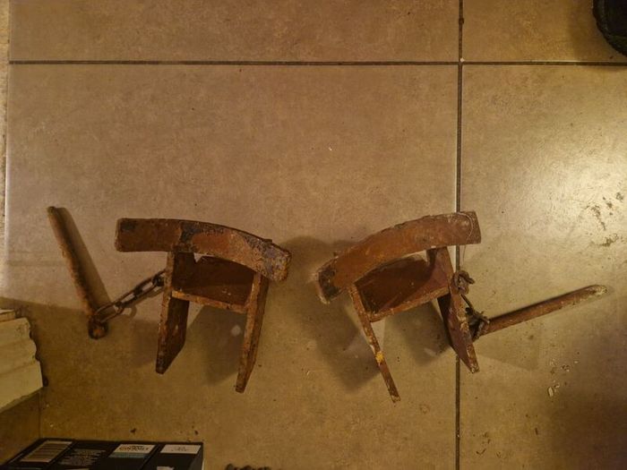 8 pairs of steel horse jump cups