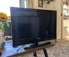 Walker 27' flat screen tv