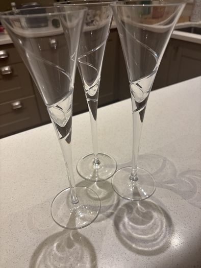 Louise Kennedy for Tipperary Crystal "Spindle Tree " Champagne Flutes (3)