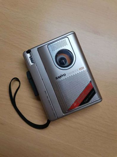 Sanyo TRC-1148 Cassette Player Walkman Recorder