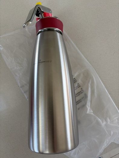Brand New ISI GOURMET WHIP + 50 Gourmet Chargers