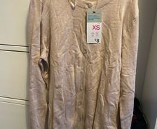 XS Women Oatmeal Cardigan BNWT