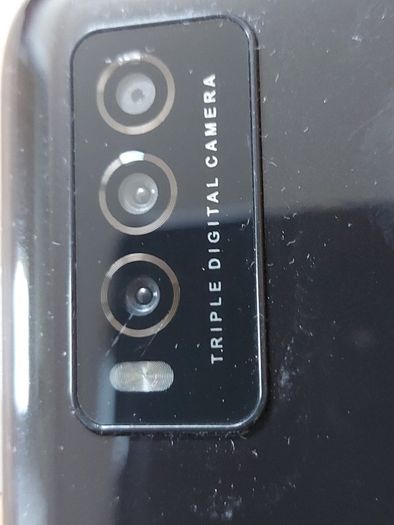 Y30S mobile Phone, 8GB, in excellent like new condition