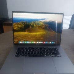 MacBook Pro 2019 16 Inch screen