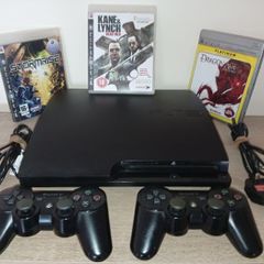 Sony PlayStation 3 PS3 Slim Black Console CECH 3003A 160 gb 2 Controllers and 3 games e/c