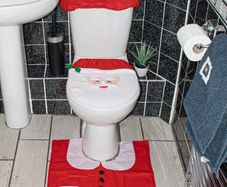 Santa Claus Bath Mat Toilet Seat Cover, 3pcs Christmas Decorations Novelty Lid Seat Cover Water Tank Non-Slip Rug Warmer Toilet Cushion Bathroom Set Decoration Christmas Party (FREE POSTAGE)