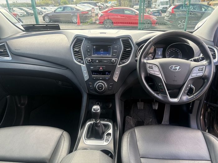 2016 Hyundai Santa Fe AWD Executive 2.2L Diesel 7 Seater