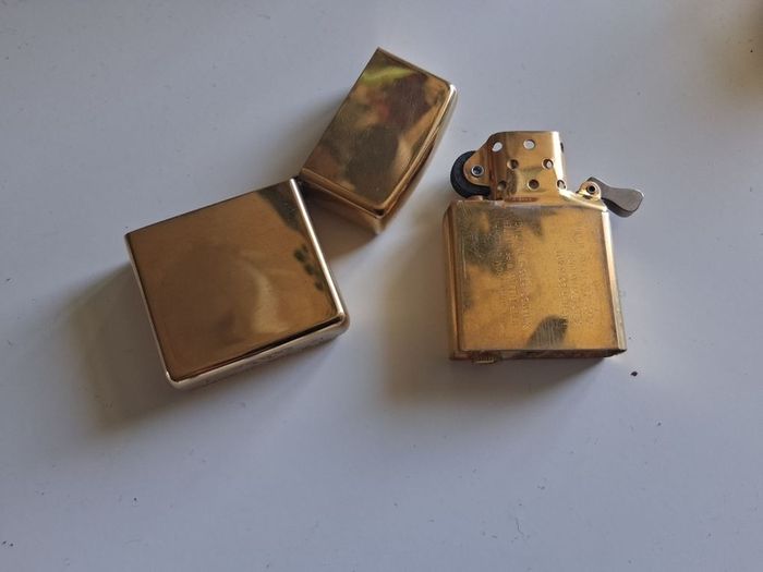 Solid Brass Zippo 1995 lighter unfired