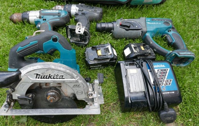 Makita 4 Piece 18v Power Tool Kit (everything works fine)