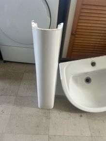 Bathroom sink
