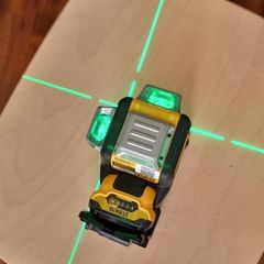 Laser level