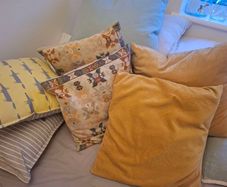 6 cushions great condition