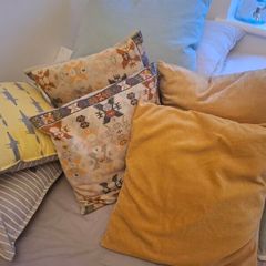 6 cushions great condition