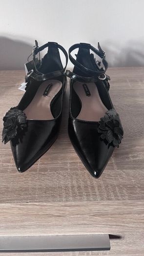 Beautiful Zara Ballet Flat Black Shoes